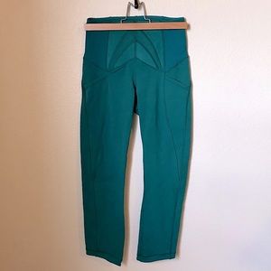 Lululemon Crop Leggings Pockets Green